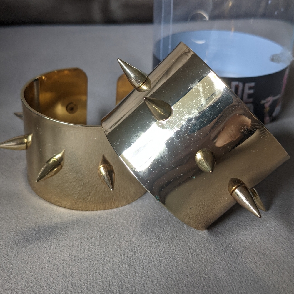 Harley Quinn Suicide Squad Spike Cuffs